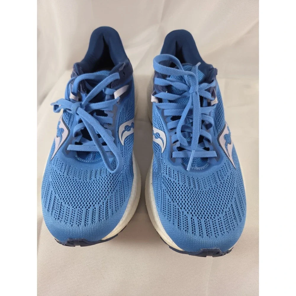 Saucony Women's Triumph 21 running shoes Bluelight/Mauve colorway Size 7.5